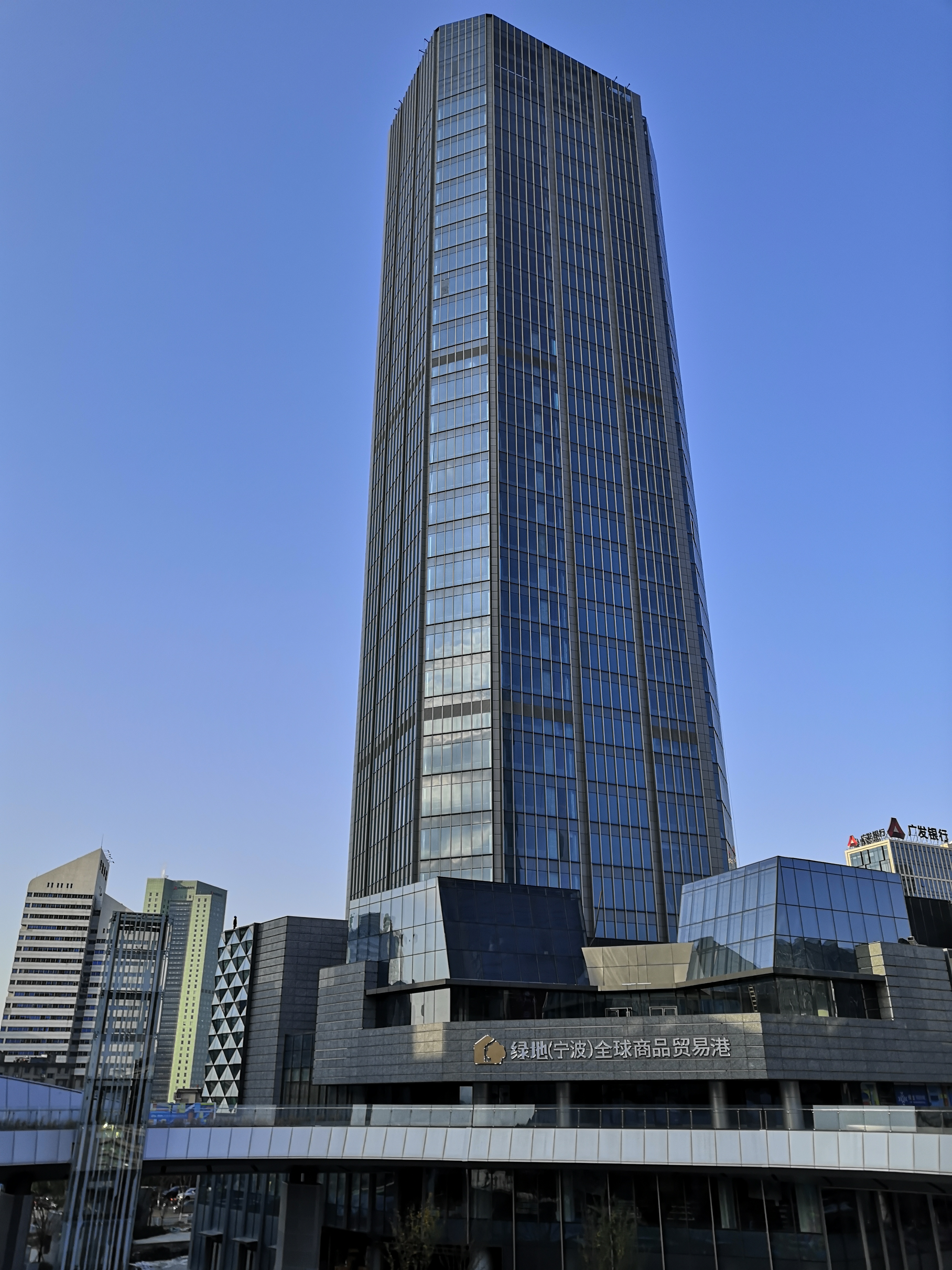 DS . 浙江寧波綠地全球商品貿易港 DS . 浙江寧波綠地全球商品貿易港