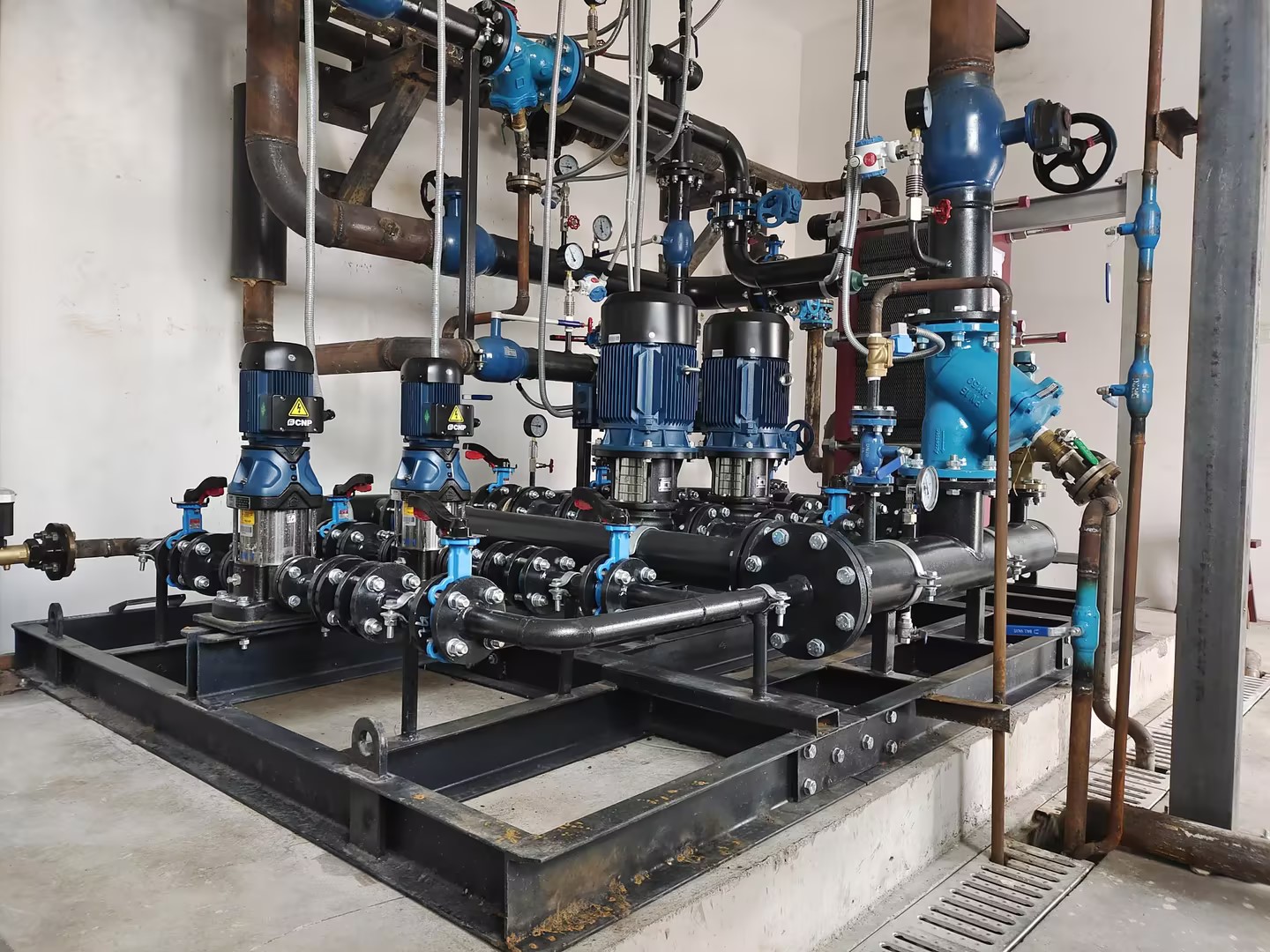 C . 山西晉城丹河新城三供運營管院村