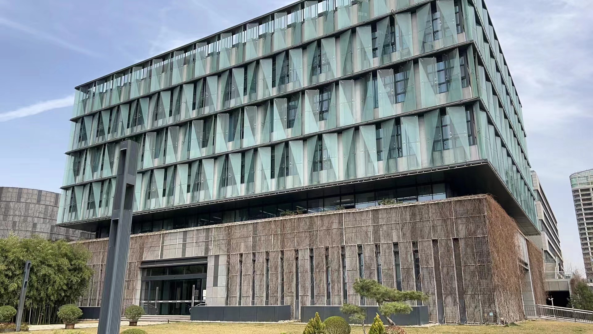 D . 陜西咸陽灃西新城總部經(jīng)濟(jì)園